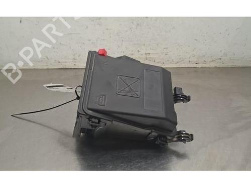 Used Fuse box Fuse box PEUGEOT 3008 II SUV (MC_, MR_, MJ_, M4_) 1.2 THP/ PureTech 130 (MRHNSM, MRHNSU, MRHNSJ, MRHNYW,... (131 hp) 40517822 40517822