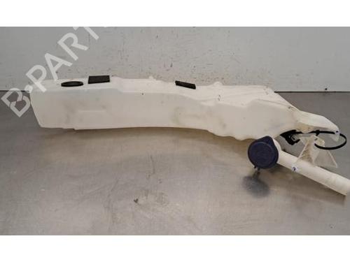 Used Windscreen washer tank Windscreen washer tank 38322206 38322206