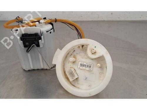 Used Fuel pump VOLVO XC60 II (246) T5 AWD (250 hp) 30500972