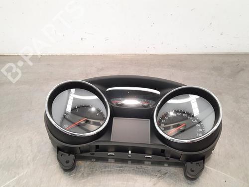 Used Instrument cluster OPEL ASTRA K Sports Tourer (B16) 1.5 CRDI (35) (105 hp) 15236399