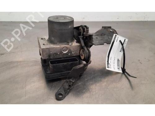 Used ABS pump VW POLO VI (AW1, BZ1, AE1) 1.6 TDI (95 hp) 23620422