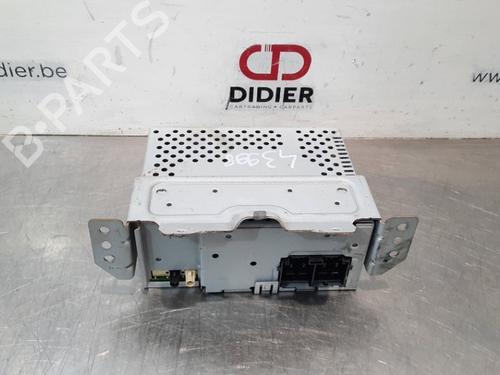 Used Radio FORD FIESTA VII (HJ, HF) 1.0 EcoBoost (95 hp) 15023017