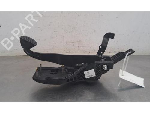 Used Break pedal Break pedal OPEL VIVARO C Van (K0) 1.5 (120 hp) 36757773 36757773