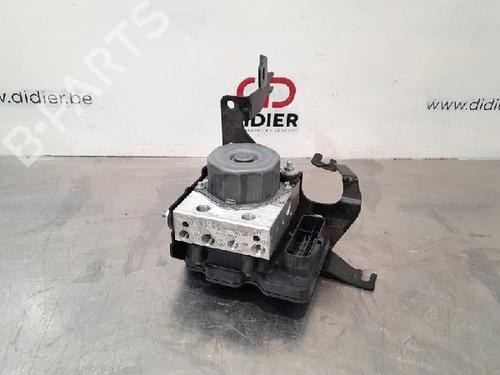 Used ABS pump RENAULT CAPTUR I (J5_, H5_) 1.2 TCe 120 (118 hp) 10892565