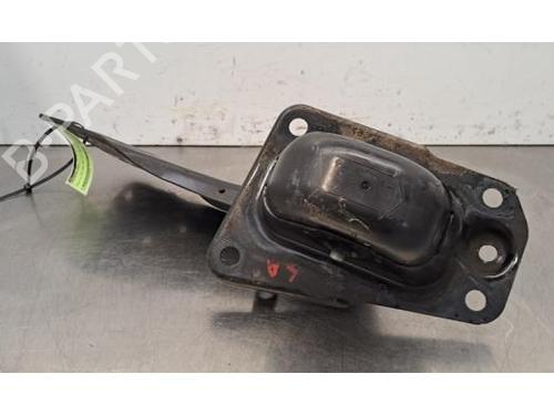 Used Left rear suspension arm AUDI A3 Limousine (8YS, 8YM) 35 TDI (150 hp) 30806835
