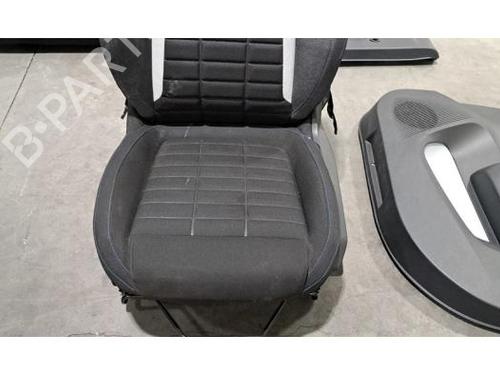 Sitze Komplett CITROËN C3 IV (CC_, CB_) 1.2 PureTech 100 (CCHPV4) | BP30446962C78