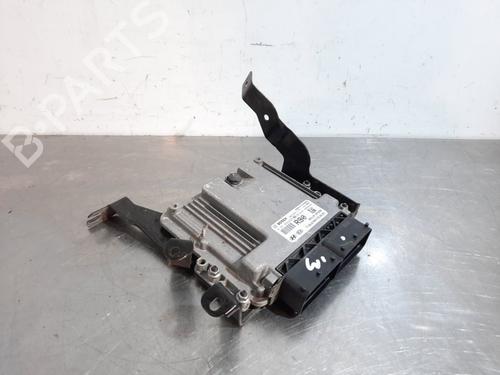 Used Engine control unit (ECU) KIA SPORTAGE IV (QL, QLE) 2.0 CRDi AWD (136 hp) 15789690