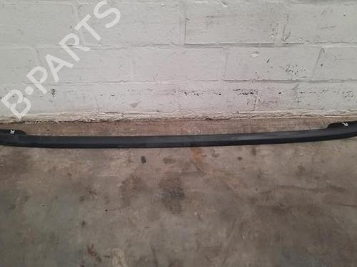 Używane Reling dachowy SKODA OCTAVIA III Combi (5E5, 5E6) 1.6 TDI (110 hp) 23613999