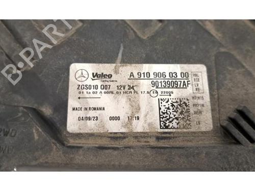 Right headlight MERCEDES-BENZ SPRINTER 3,5-t Van (B907, B910) 315 CDI RWD (907.631, 907.633, 907.635, 907.637) | BP31140484C29 