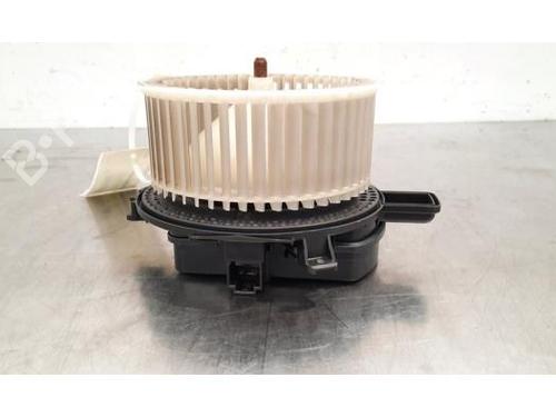 Heater blower motor MERCEDES-BENZ GLC (X253) 400 d 4-matic (253.923) | BP24831853M62 