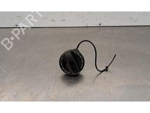 Used Fuel cap PEUGEOT 308 III (FB_, FH_, FP_, F3_, FM_) BlueHDi 130 (FBYHZL, FBYHZT) (131 hp) 30501211