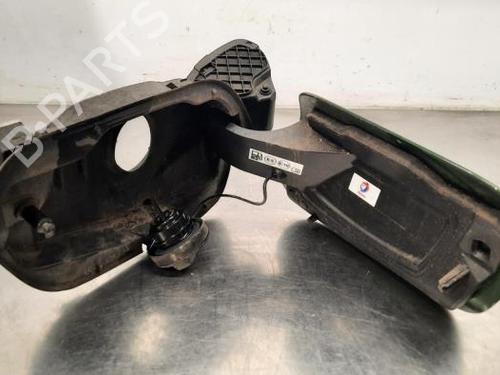 Fuel flap PEUGEOT 308 III (FB_, FH_, FP_, F3_, FM_) PureTech 130 (FPHNSL, FPHNST) | BP23628802C131 
