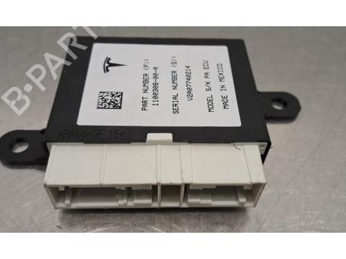Used Electronic module Electronic module TESLA MODEL S (5YJS) 100D AWD (422 hp) 40289366 40289366
