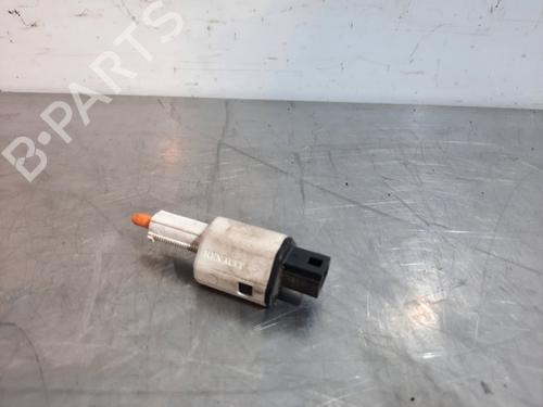 Used Switch RENAULT MEGANE III Coupe (DZ0/1_) 1.5 dCi (DZ0B) (106 hp) 15033439