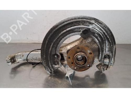 Used Right front steering knuckle Right front steering knuckle BMW XM (G09) XM All-wheel Drive (653 hp) 33743834 33743834