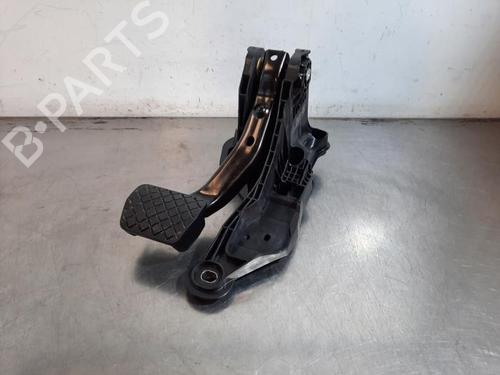 Used Break pedal Break pedal 37275597 37275597