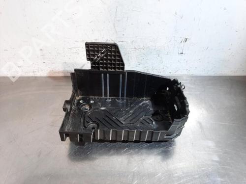 Used Support PEUGEOT 2008 II (UD_, US_, UY_, UJ_, UR_, UC_) 1.5 BlueHDI 110 (UDYHSK) (110 hp) 23631110