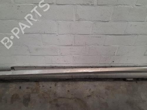 Used Left sideskirt MERCEDES-BENZ C-CLASS (W205) C 200 d (205.001) (160 hp) 23610316