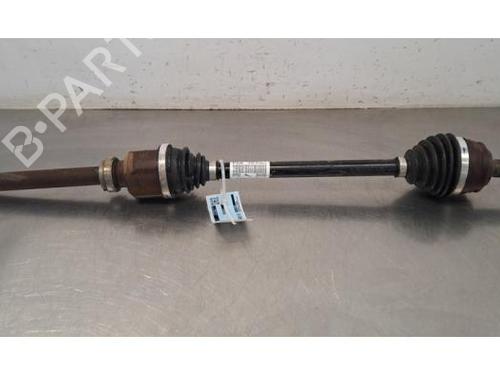 Used Right front driveshaft Right front driveshaft PEUGEOT 5008 II (MC_, MJ_, MR_, M4_) 1.2 THP (MRHNYH, MRHNYW, MRHNSJ, MRHNSU, MRHNSM) (131 hp) 32739814 32739814