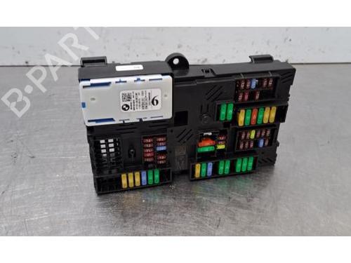 Used Fuse box Fuse box 37003192 37003192