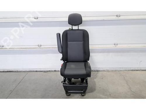 Used Left front seat RENAULT MASTER III Platform/Chassis (EV, HV, UV) 2.3 dCi 145 FWD (EV0E, EV0F, HV0E, HV0F, UV0E, UV0F,... (146 hp) 28067412