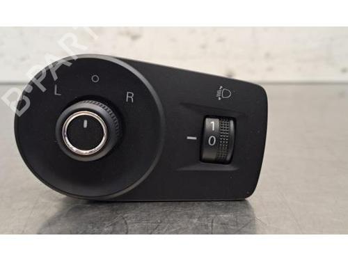 Used Mirror switch Mirror switch MG MG ZS SUV (AZS1) EV (156 hp) 40026113 40026113