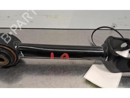 Venstre bagtil bærearm TESLA MODEL Y (5YJY) Long Range All-wheel Drive (514 hp) 31633834