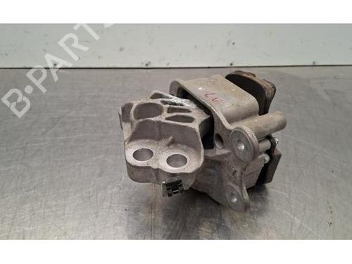 Used Engine mount Engine mount LAND ROVER RANGE ROVER EVOQUE (L551) 2.0 D150 (150 hp) 34408182 34408182