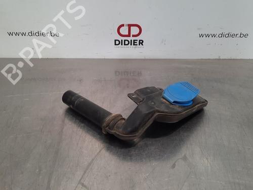 Windscreen washer tank AUDI Q5 (8RB) 2.0 TDI quattro 8R0955452A