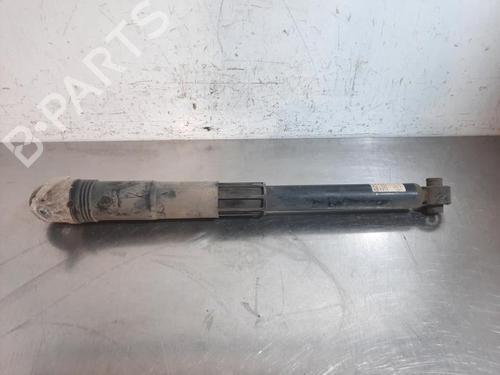 Used Right rear shock absorber VW GOLF VII (5G1, BQ1, BE1, BE2) 2.0 GTI (230 hp) 24136881