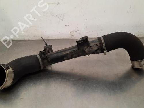 Used Intercooler pipe VOLVO XC40 (536) D3 (150 hp) 23630774