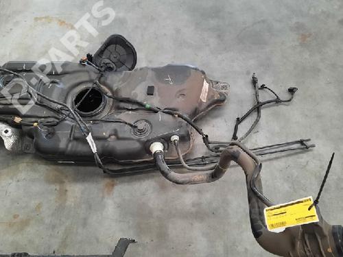 Used Fuel tank Fuel tank PEUGEOT 3008 II SUV (MC_, MR_, MJ_, M4_) 1.2 THP/ PureTech 130 (MRHNSM, MRHNSU, MRHNSJ, MRHNYW,... (131 hp) 10878263 10878263