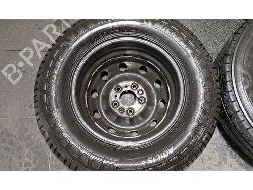 Fælk PEUGEOT BOXER Van 2.2 BlueHDi 120 | BP31371864C45