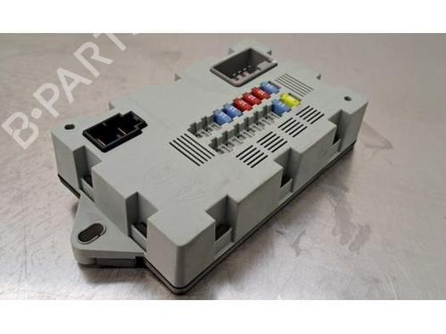 Fuse box LAND ROVER RANGE ROVER VELAR (L560) 2.0 D180 TD4 4x4 | BP25929617E1 
