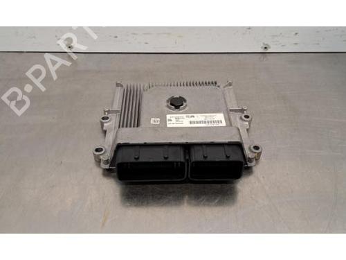 Used Engine control unit (ECU) PEUGEOT 308 SW III (FC_, FJ_, FR_, F4_, FN_) PureTech 130 (FRHNSL, FRHNST) (131 hp) 32850654