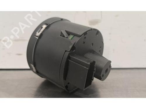 Headlight switch VW GOLF VII (5G1, BQ1, BE1, BE2) 1.4 GTE Hybrid | BP33057996I24 - Image 2