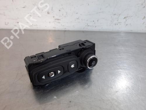 Used Switch RENAULT CAPTUR I (J5_, H5_) 1.2 TCe 120 (120 hp) 17114766