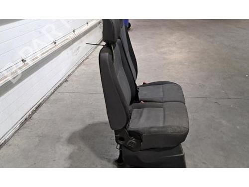 Right front seat RENAULT MASTER III Van (FV) 2.3 dCi 135 FWD (FV0N, FV08, FV06, FV00, FV1S) | BP29872116C16
