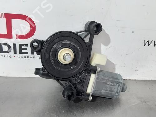 Used Electronic module VW GOLF VII (5G1, BQ1, BE1, BE2) 1.4 TSI (125 hp) 15018000
