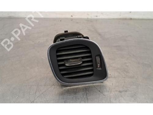Used Air vent VOLVO V40 Hatchback (525) D2 (120 hp) 24137047