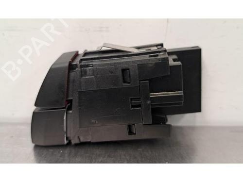 Warning switch BMW X2 (F39) sDrive 18 i | BP29881494I22