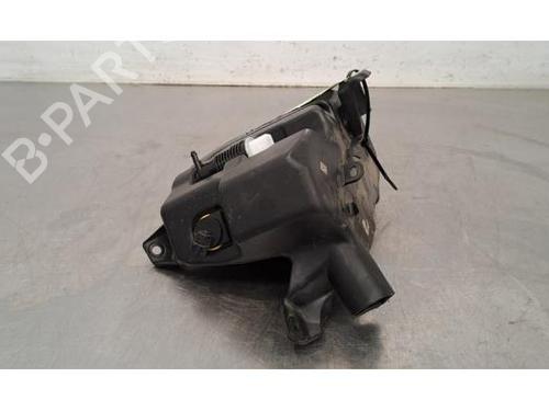 Used Windscreen washer tank TESLA MODEL Y (5YJY) Long Range All-wheel Drive (514 hp) 28092181