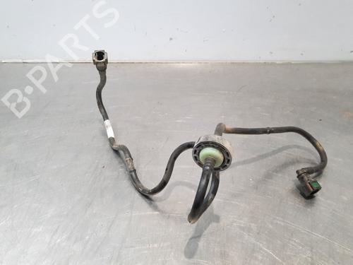 Used Pipe PEUGEOT 3008 II SUV (MC_, MR_, MJ_, M4_) 1.5 BlueHDi 130 (131 hp) 15031055