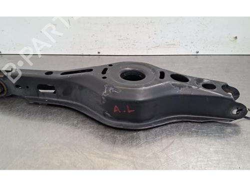 Used Left rear suspension arm Left rear suspension arm TOYOTA C-HR (_X1_) 1.8 Hybrid (ZYX10_, ZYX11_, ZYX10R, ZYX11R) (122 hp) 36005127 36005127