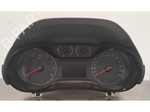 Cockpit OPEL CORSA F (P2JO) 1.2 (68) (75 hp) 29817882