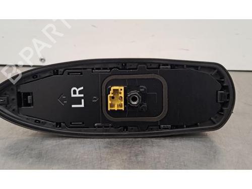 Antenne/Base TOYOTA YARIS (_P21_, _PA1_, _PH1_) 1.5 Hybrid (MXPH10, MXPH11) | BP30915766C140