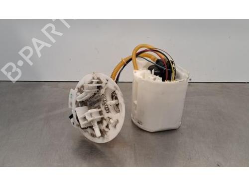 Used Fuel pump MERCEDES-BENZ A-CLASS Saloon (V177) A 180 (177.184) (136 hp) 31076423