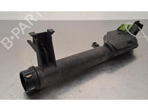 Used Intercooler pipe PEUGEOT 308 III (FB_, FH_, FP_, F3_, FM_) PureTech 130 (FPHNSL, FPHNST) (131 hp) 29468279