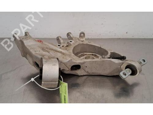 Used Right rear suspension arm Right rear suspension arm PEUGEOT 3008 III (KA_, KB_, KC_) e-210 (KCZKZX) (213 hp) 30605114 30605114