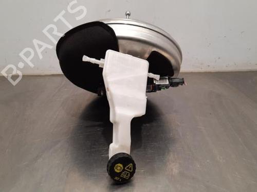 Used Brake master cylinder PEUGEOT 308 SW III (FC_, FJ_, FR_, F4_, FN_) BlueHDi 130 (FCYHZL, FCYHZT) (131 hp) 23587632